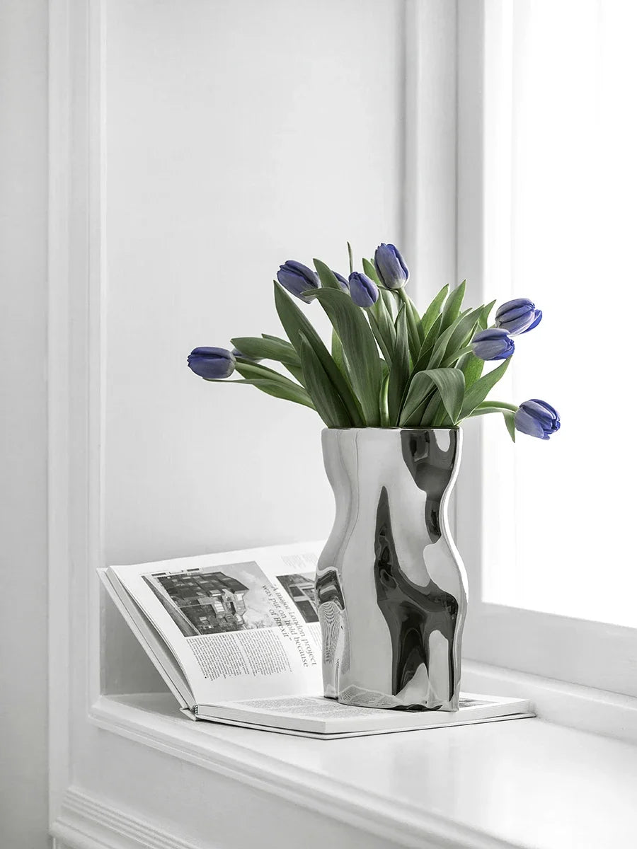Vase made of stainless steel Zayra