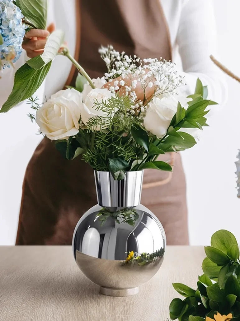 Design vase made of stainless steel Lunea