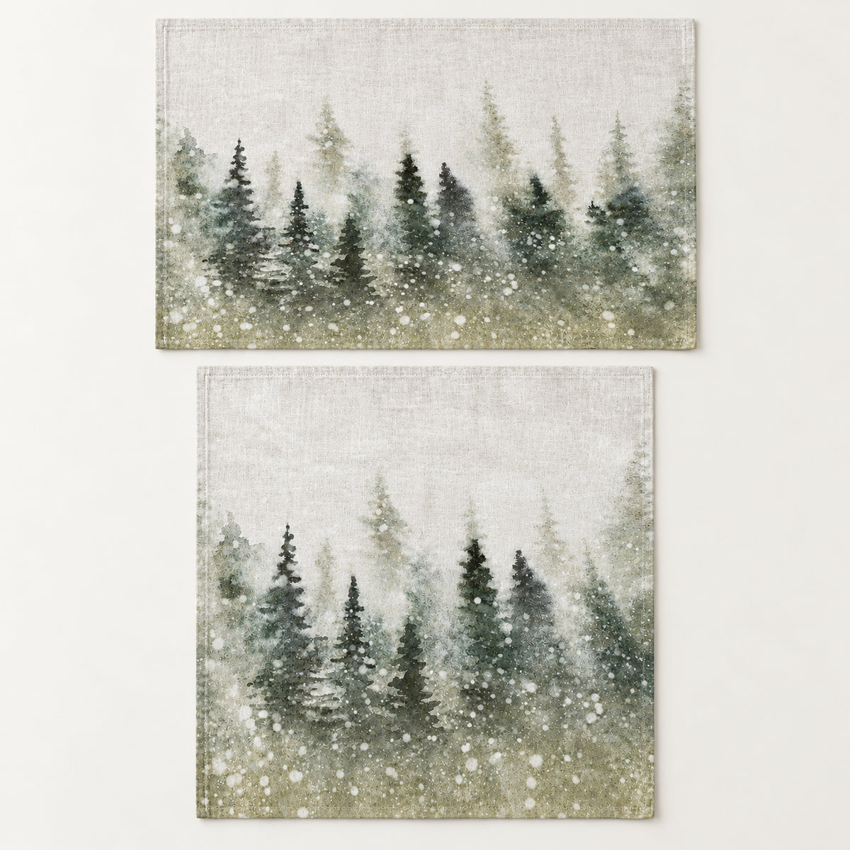 Platzsets mit Servietten für Weihnachten aus bedrucktem Leinen – Winterwald
