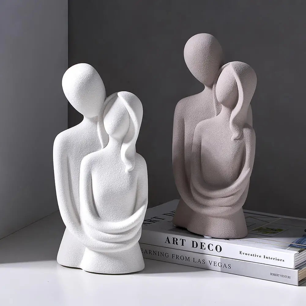 Scultura Coppia Innamorata in Ceramica