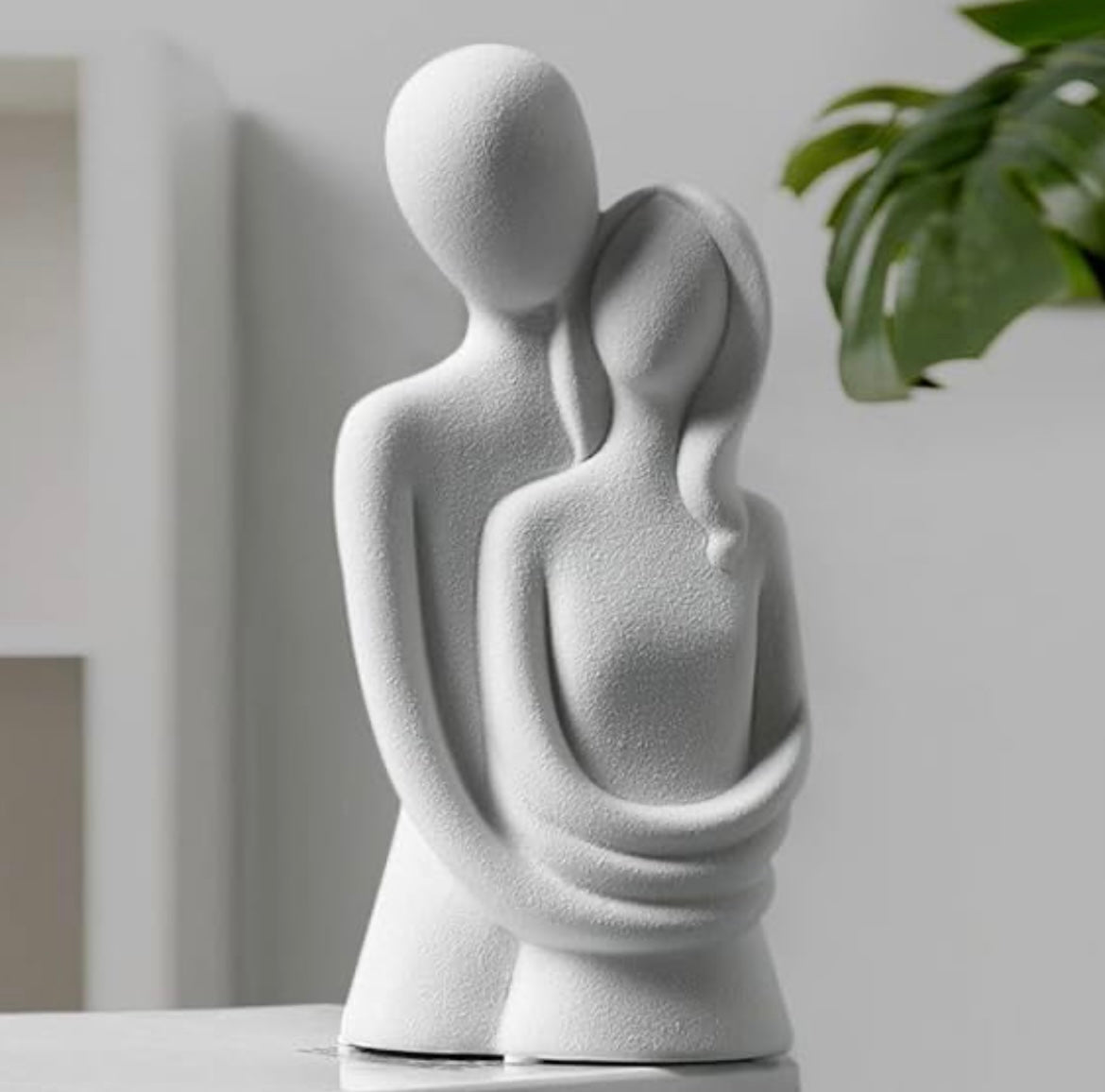 Scultura Coppia Innamorata in Ceramica