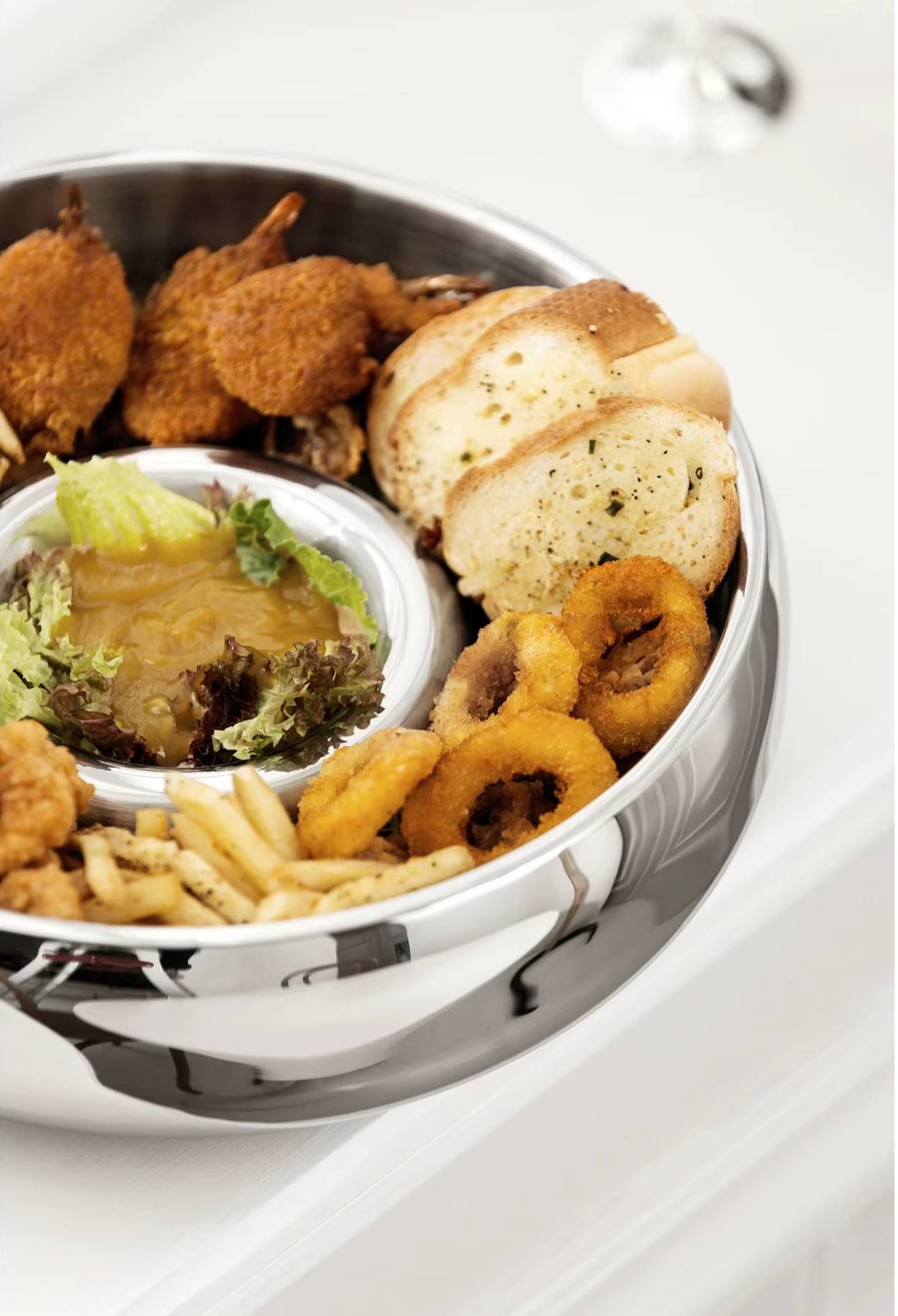 Edelstahl Servierschale mit Dip Vulkan