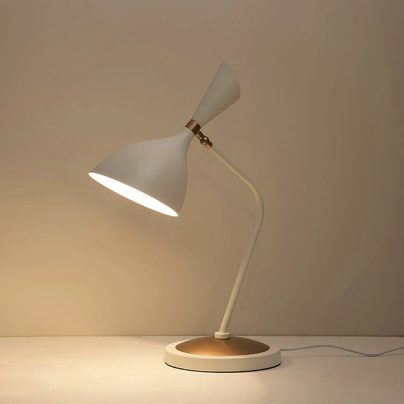 Minimalist Table Lamp Lyra