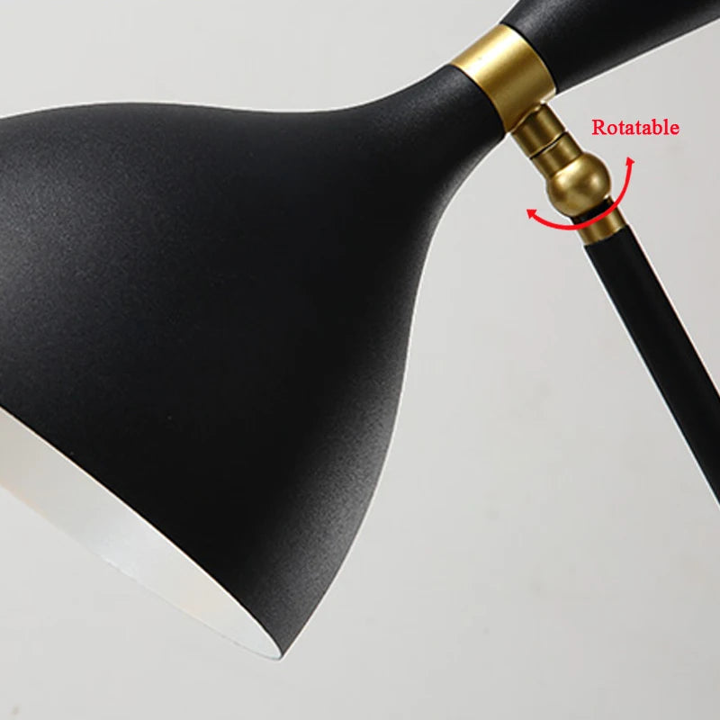 Minimalist Table Lamp Lyra