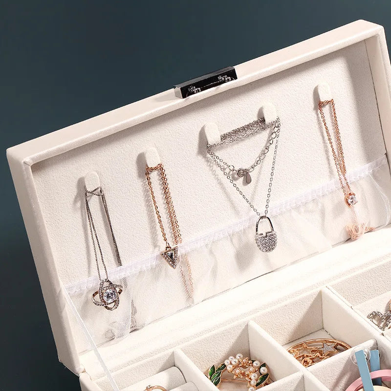 Boîte à bijoux élégante