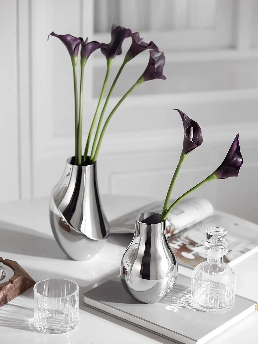 Design Vase aus Edelstahl Arla