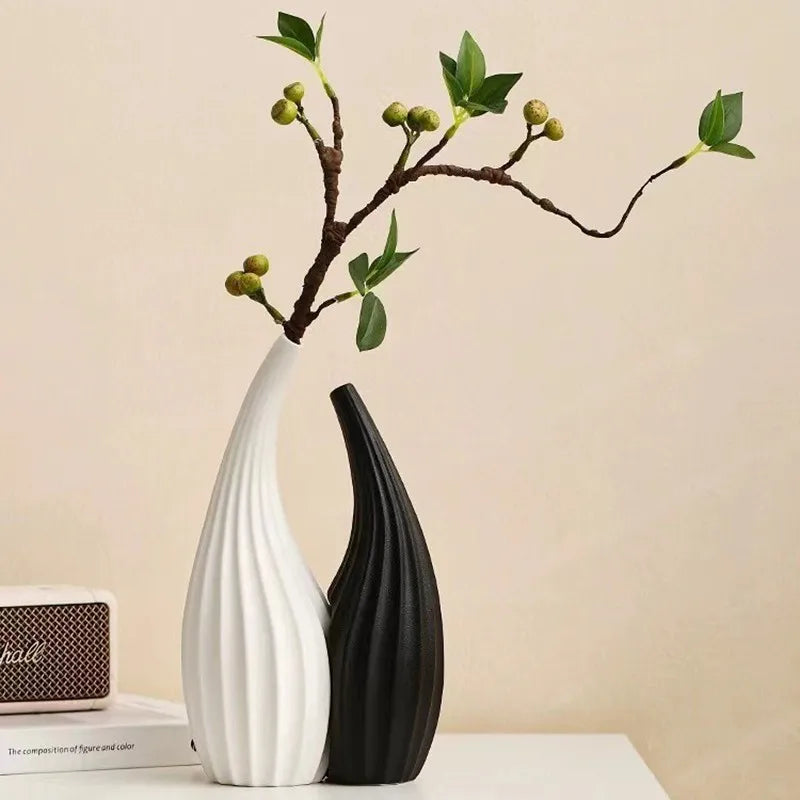 Vase en céramique abstraite double