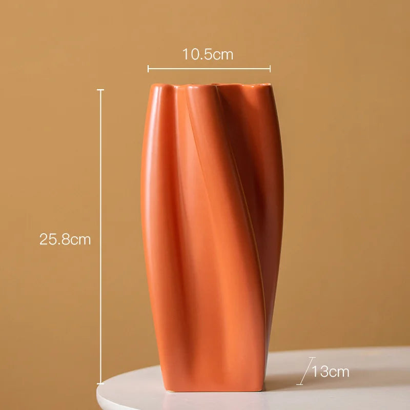 Minimalist Decorative Ceramic Vase Spirallis