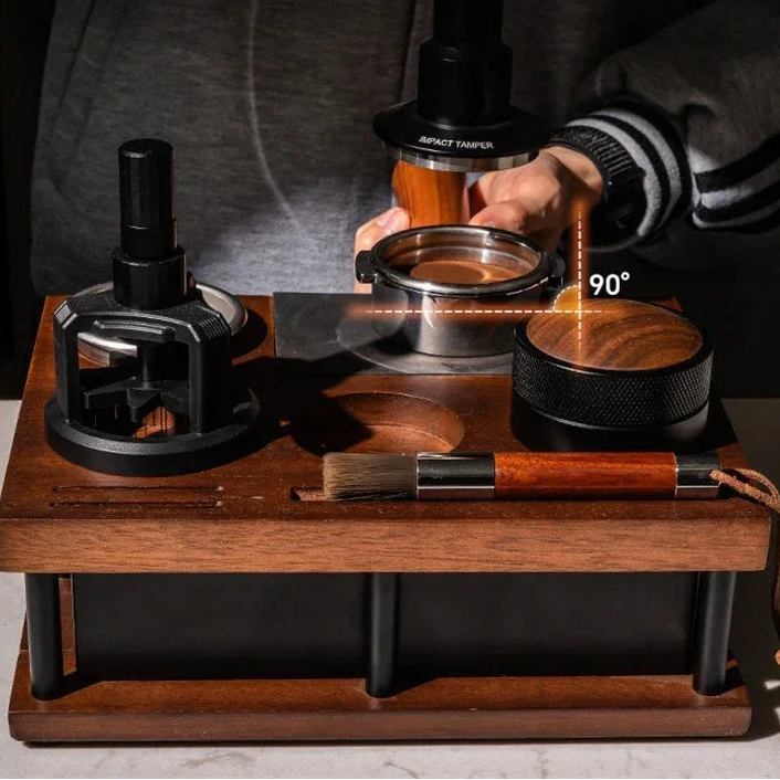 Espresso Tamper Station aus Holz – 51–58mm