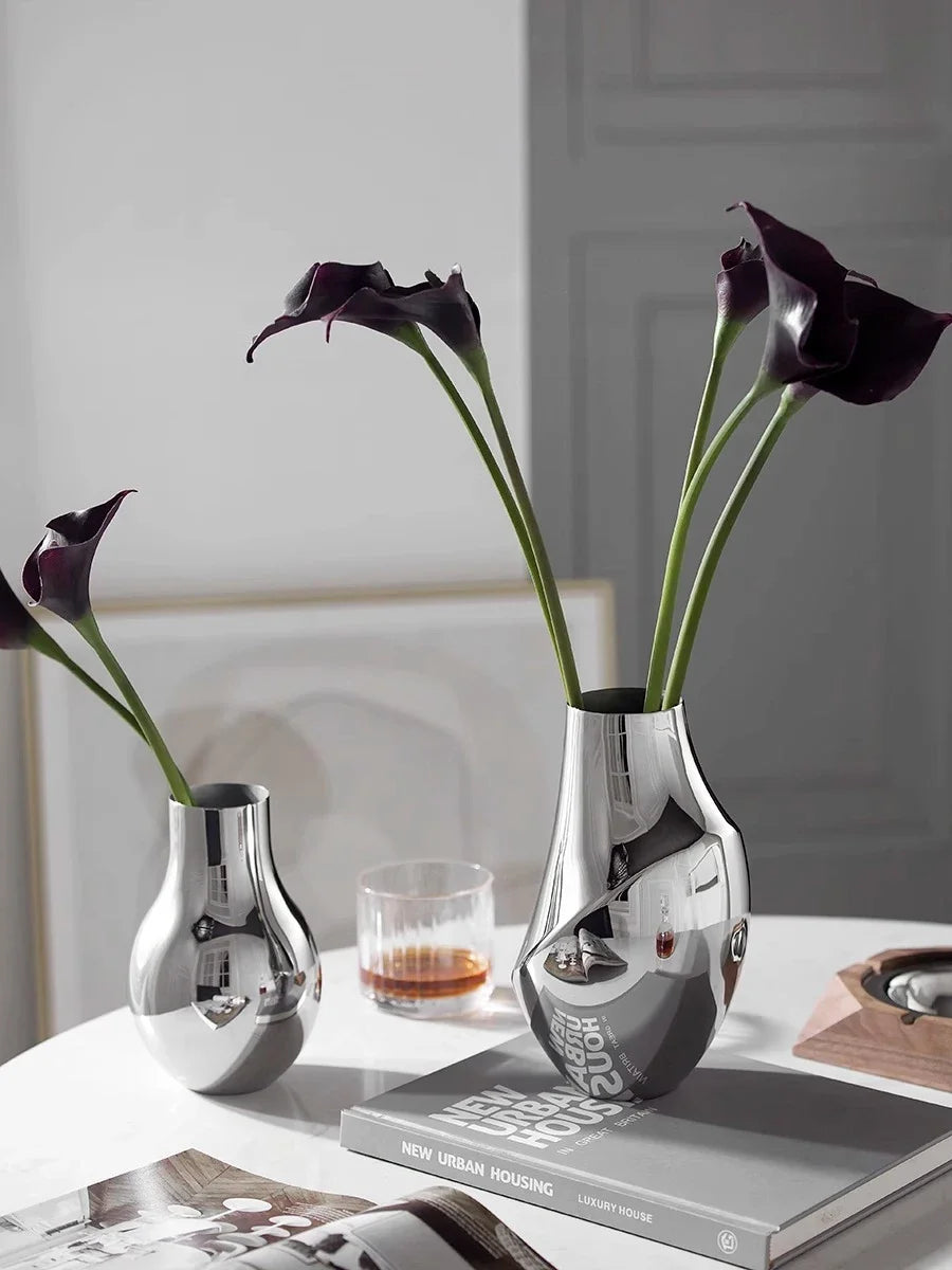 Design Vase aus Edelstahl Arla