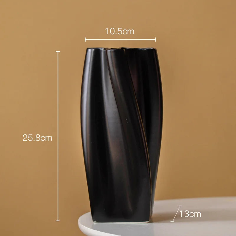 Minimalist Decorative Ceramic Vase Spirallis