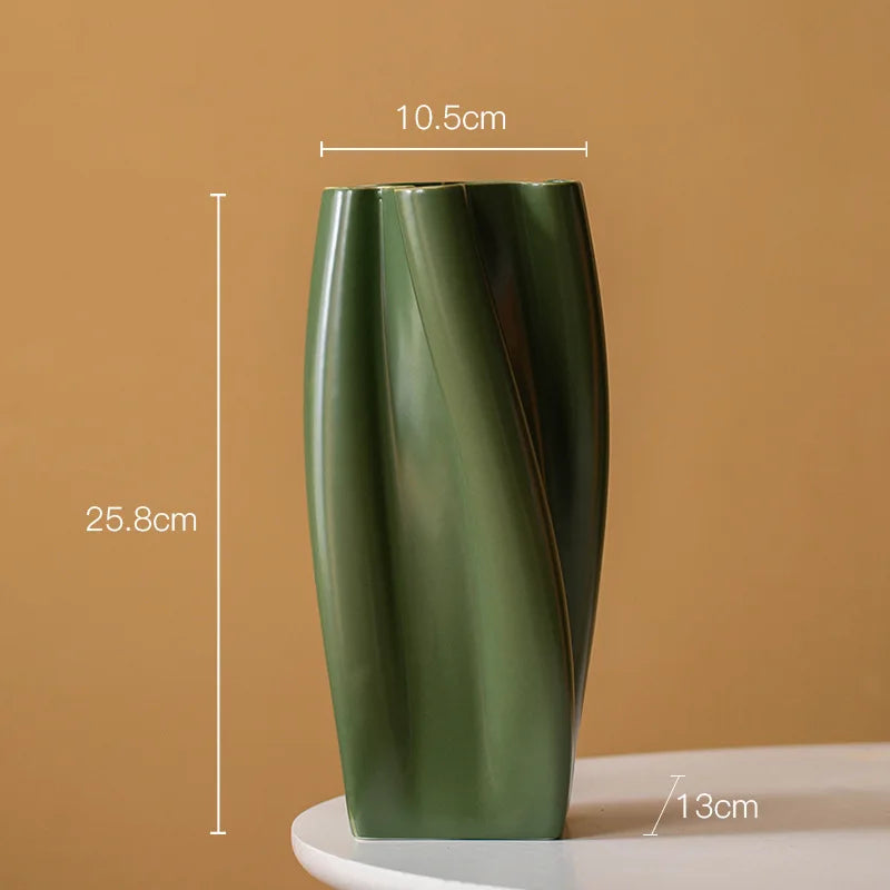 Minimalist Decorative Ceramic Vase Spirallis