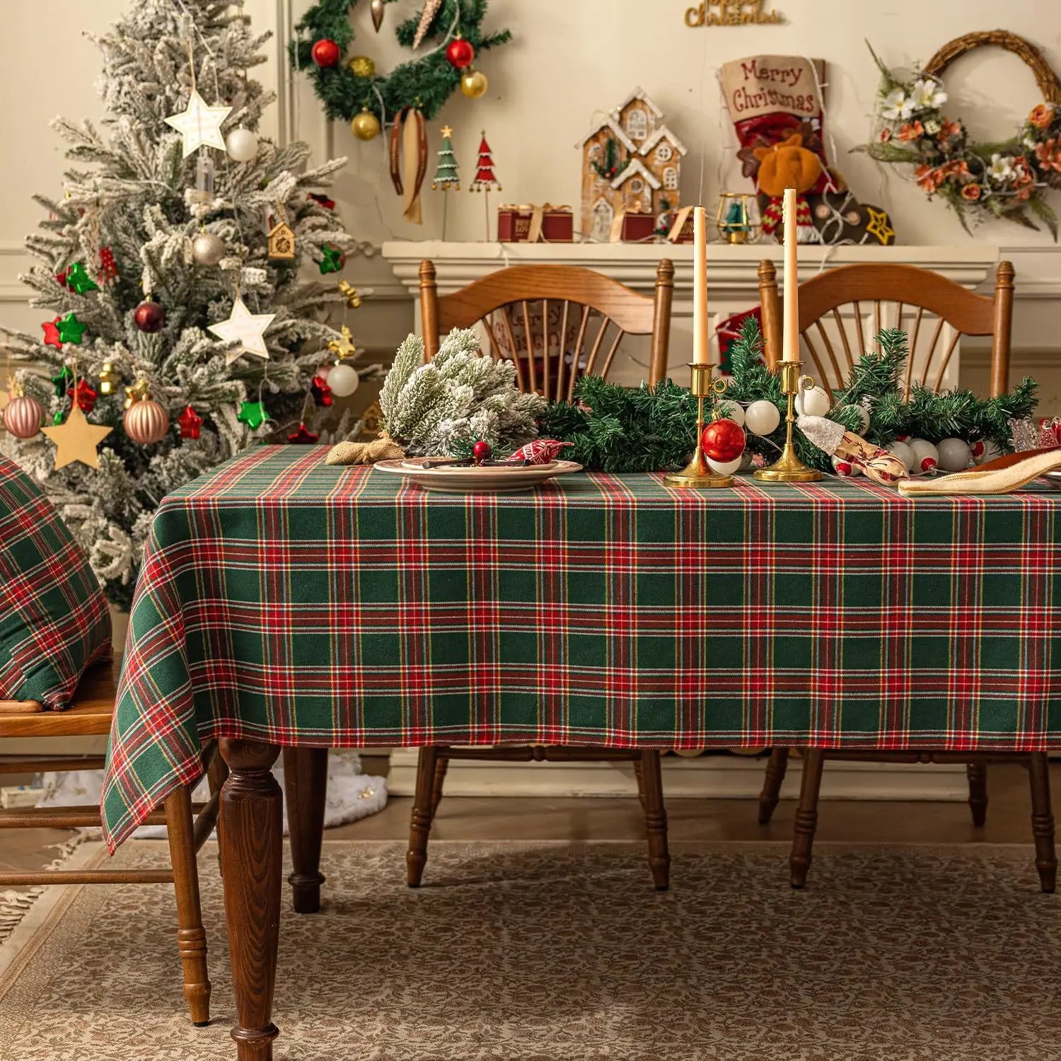 Gestreifte Weihnachts-Tischdecke