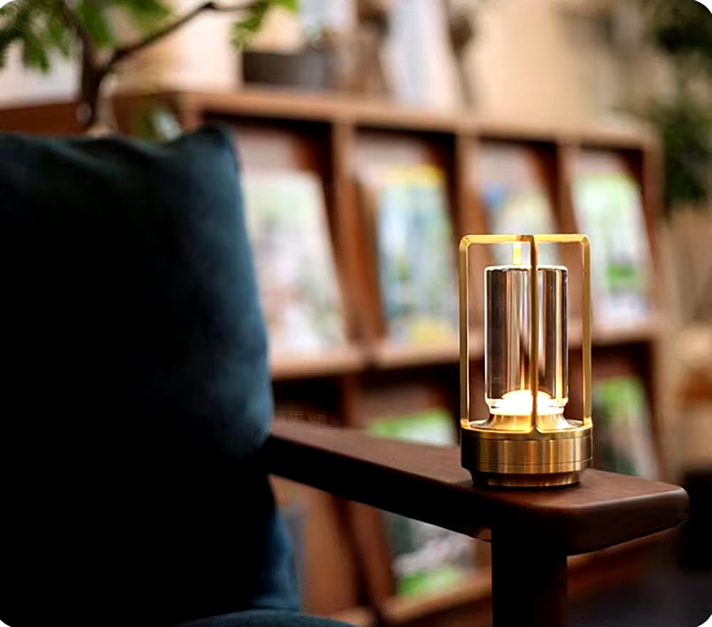 Lampada da tavolo wireless IllumiAura