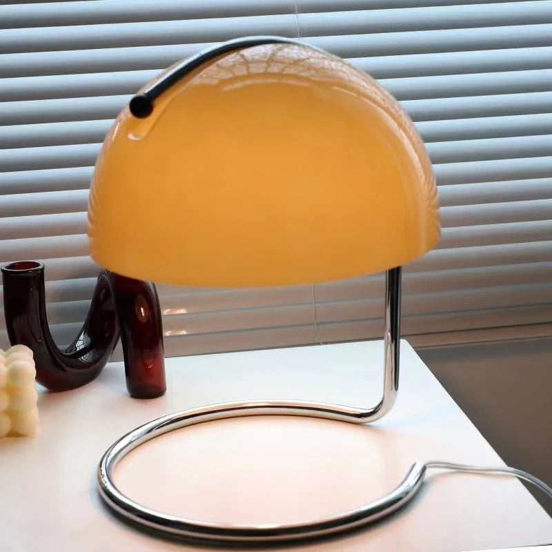 Bauhaus Designer Tischlampe Orbia