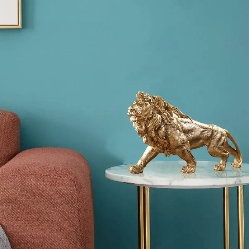 Scultura del leone dorato