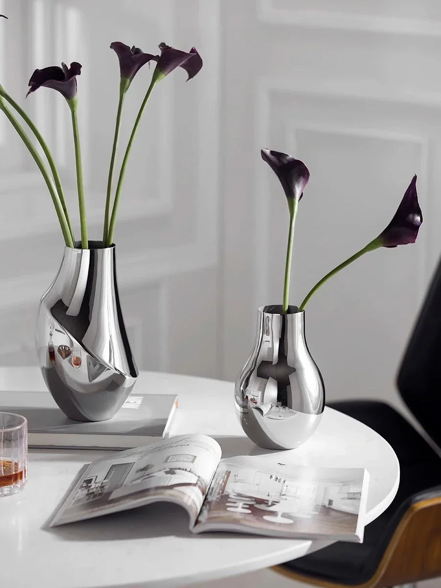 Design Vase aus Edelstahl Arla