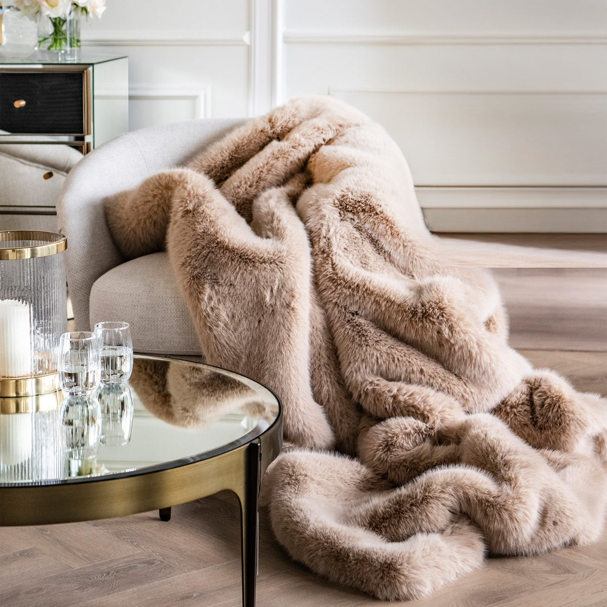 Kunstfell Braun Detail – Lignum