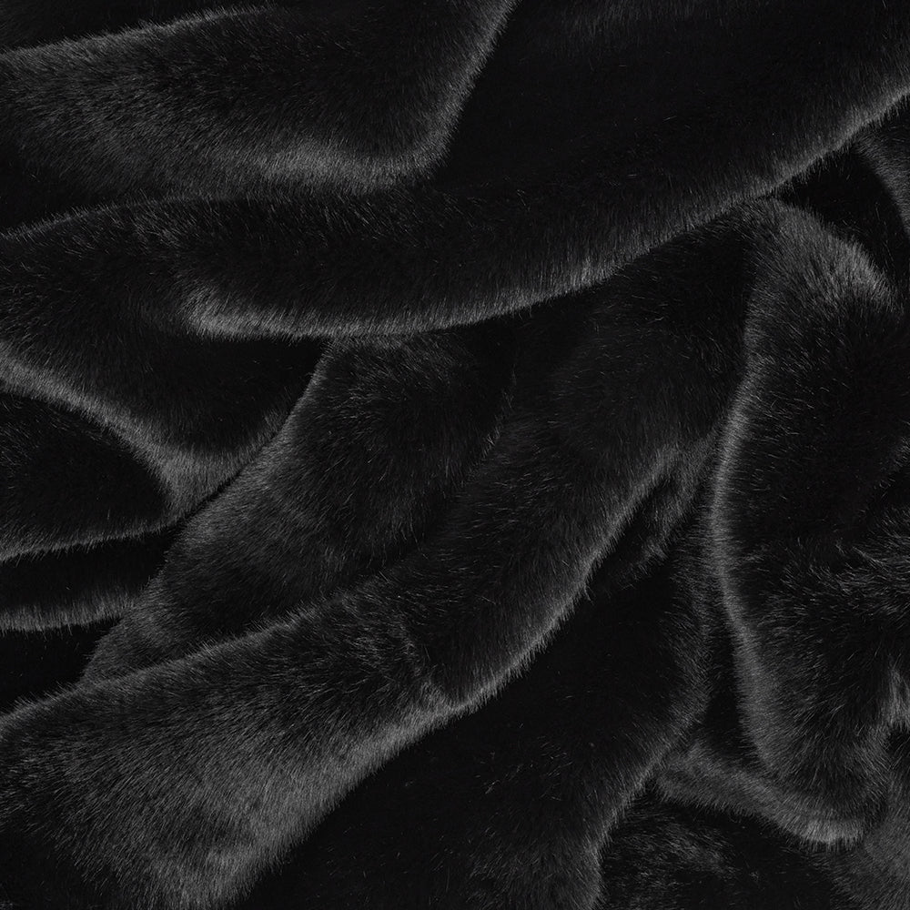 Kuscheldecke aus Kunstfell Schwarz – Lava