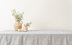 Grau gestreiftes Stonewashed-Leinen – Stoffdetail