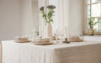 Beige gestreifte Tischdecke – Raumansicht