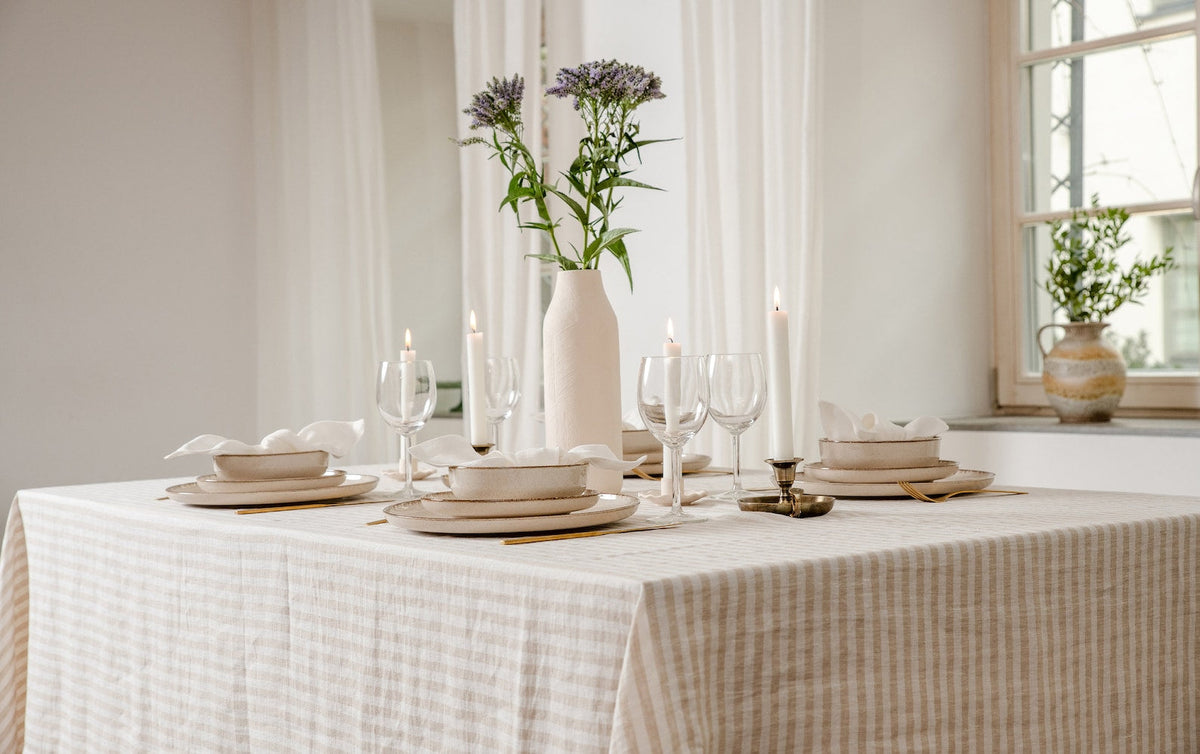 Rechteckige Tischdecke aus Leinen – Beige gestreift